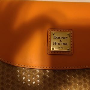 Small Dooney and Bourke purse